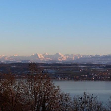 Le Mont-Vully - Hotel Restaurant Haut-Vully Bagian luar foto