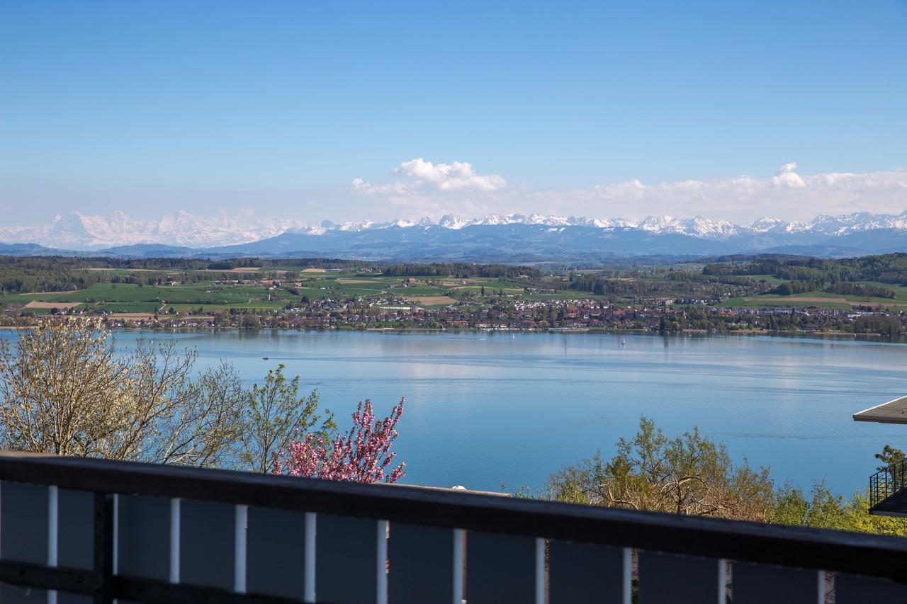 Le Mont-Vully - Hotel Restaurant Haut-Vully Ruang foto
